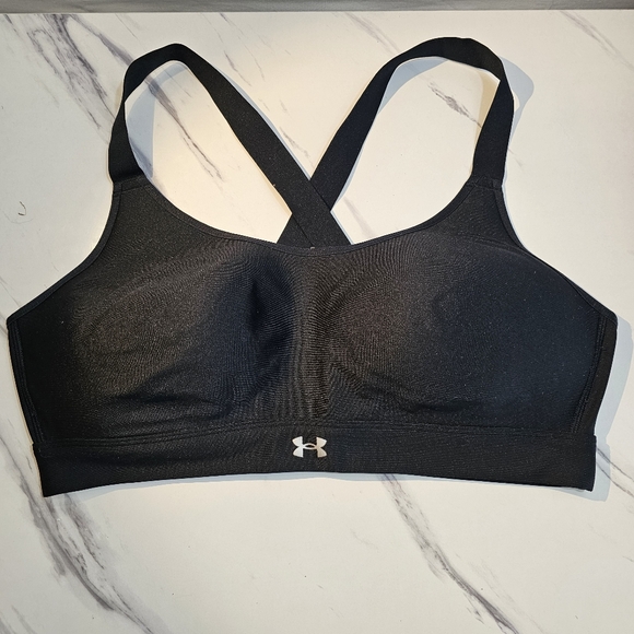 Under Armour Sports Black Bra Racer Back Adjustable Straps Style 1372559 Womens - Picture 2 of 12